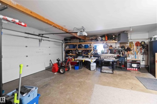 4515 56A Avenue, Stony Plain, AB - Indoor Photo Showing Garage