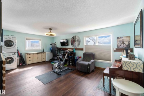 4515 56A Avenue, Stony Plain, AB - Indoor Photo Showing Laundry Room