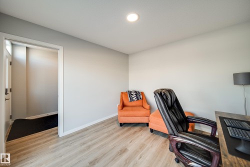 3330 Kulay Way, Edmonton, AB - Indoor