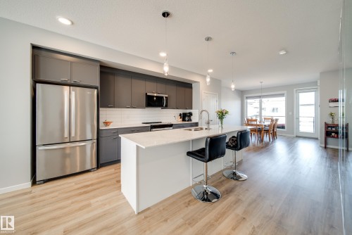 3330 Kulay Way, Edmonton, AB - Indoor Photo Showing Kitchen With Upgraded Kitchen