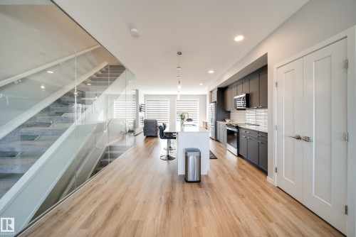 3330 Kulay Way, Edmonton, AB - Indoor