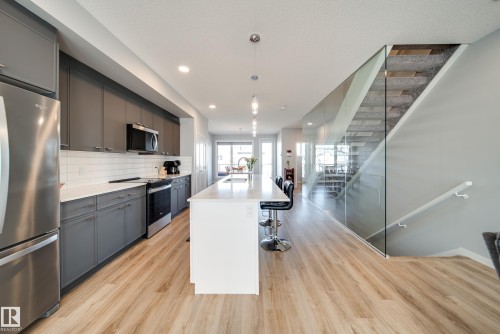 3330 Kulay Way, Edmonton, AB - Indoor Photo Showing Kitchen With Upgraded Kitchen