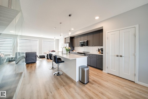 3330 Kulay Way, Edmonton, AB - Indoor Photo Showing Kitchen With Upgraded Kitchen