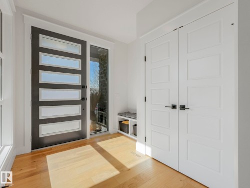 7215 May Road, Edmonton, AB - Indoor Photo Showing Other Room