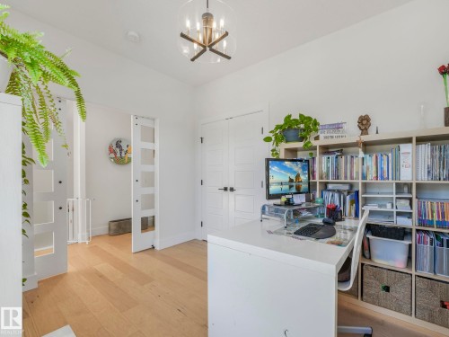 7215 May Road, Edmonton, AB - Indoor