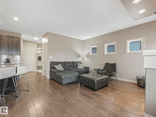 16412 12 Avenue, Edmonton, AB - Indoor Photo Showing Living Room