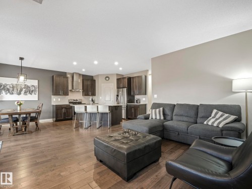 16412 12 Avenue, Edmonton, AB - Indoor Photo Showing Living Room