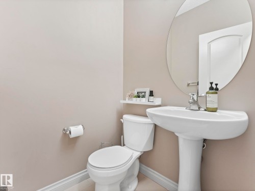 16412 12 Avenue, Edmonton, AB - Indoor Photo Showing Bathroom