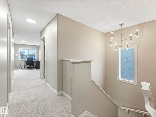 16412 12 Avenue, Edmonton, AB - Indoor Photo Showing Other Room