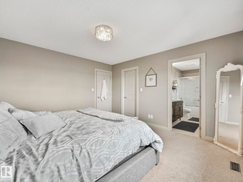 16412 12 Avenue, Edmonton, AB - Indoor Photo Showing Bedroom