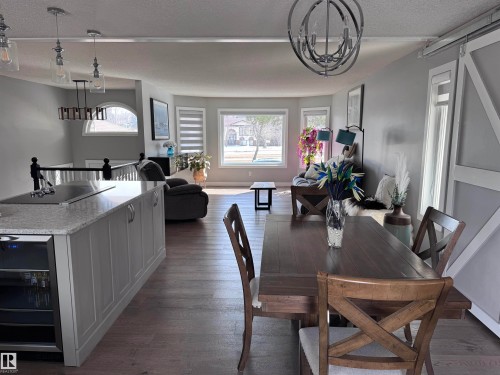 4332 43 Avenue, Drayton Valley, AB - Indoor Photo Showing Dining Room
