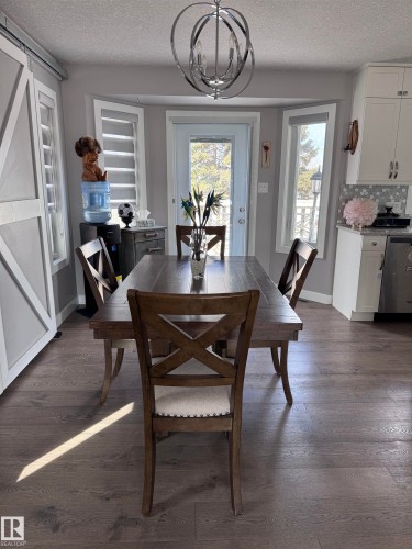 4332 43 Avenue, Drayton Valley, AB - Indoor Photo Showing Dining Room