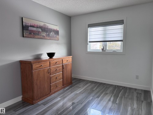 4332 43 Avenue, Drayton Valley, AB - Indoor Photo Showing Other Room