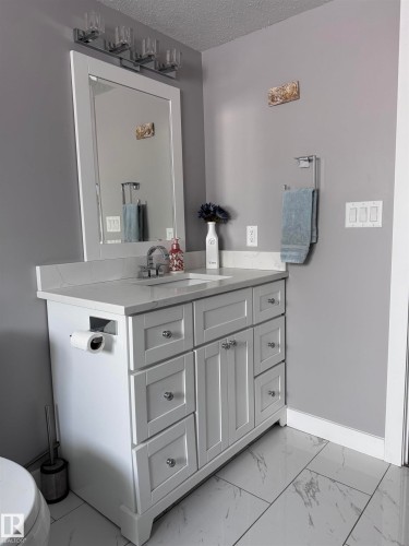 4332 43 Avenue, Drayton Valley, AB - Indoor Photo Showing Bathroom