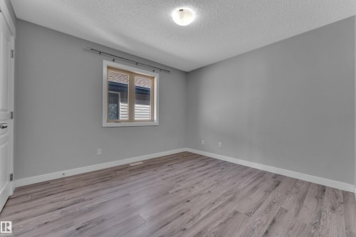 642 Adams Way, Edmonton, AB - Indoor Photo Showing Other Room