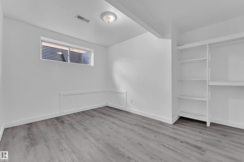 642 Adams Way, Edmonton, AB - Indoor Photo Showing Other Room