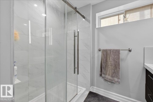 15603 122 Street, Edmonton, AB - Indoor Photo Showing Bathroom