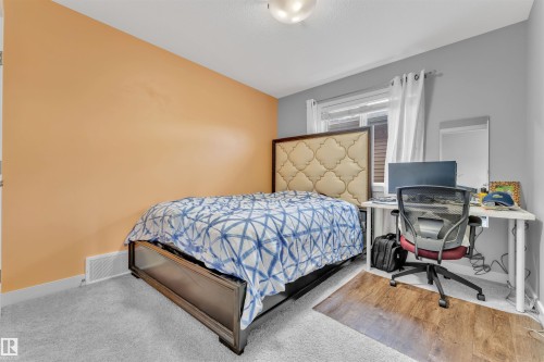 4104 6 Avenue, Edmonton, AB - Indoor Photo Showing Bedroom