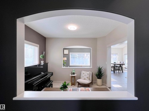 1007 Goodwin Crest, Edmonton, AB - Indoor