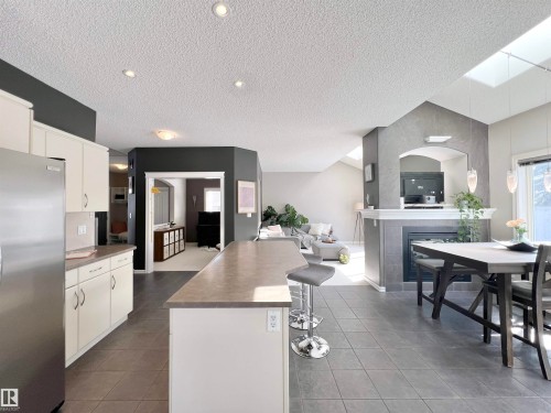 1007 Goodwin Crest, Edmonton, AB - Indoor