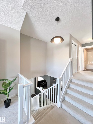 1007 Goodwin Crest, Edmonton, AB - Indoor Photo Showing Other Room