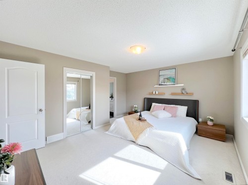 1007 Goodwin Crest, Edmonton, AB - Indoor Photo Showing Bedroom