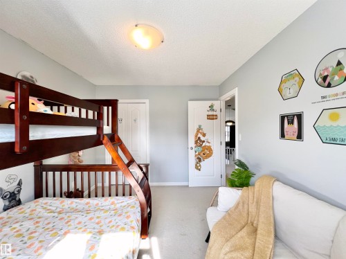1007 Goodwin Crest, Edmonton, AB - Indoor Photo Showing Bedroom