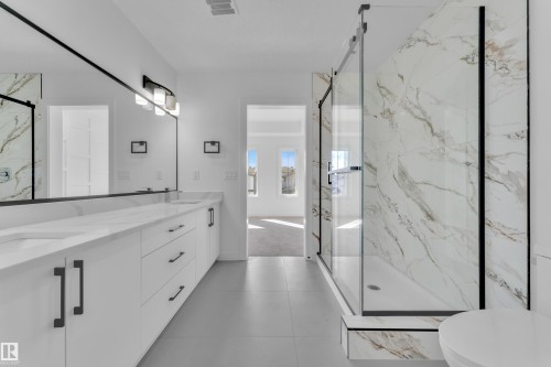 3610 40 Avenue, Beaumont, AB - Indoor Photo Showing Bathroom