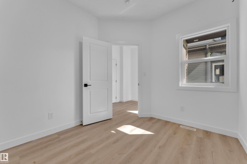 3610 40 Avenue, Beaumont, AB - Indoor Photo Showing Other Room