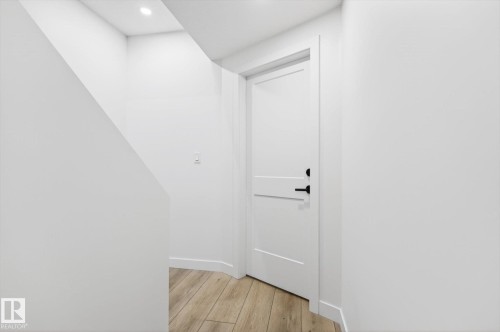 9705 68 Avenue, Edmonton, AB - Indoor Photo Showing Other Room