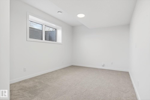 9705 68 Avenue, Edmonton, AB - Indoor Photo Showing Other Room