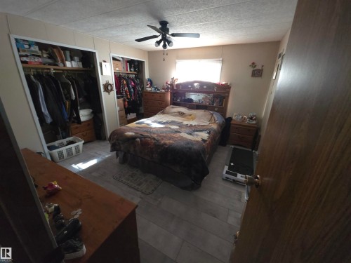 4502 48 Avenue, Thorsby, AB - Indoor Photo Showing Bedroom