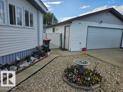 4502 48 Avenue, Thorsby, AB - Outdoor With Exterior
