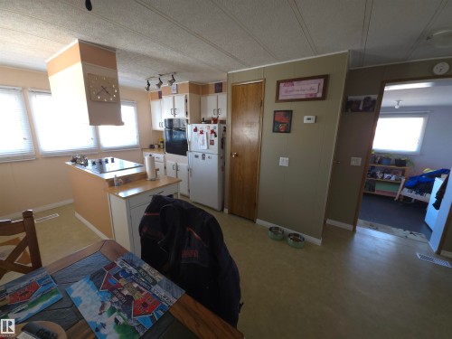 4502 48 Avenue, Thorsby, AB - Indoor