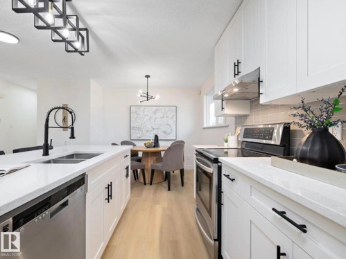 14736 122 Street, Edmonton, AB - Indoor Photo Showing Kitchen With Stainless Steel Kitchen With Double Sink With Upgraded Kitchen