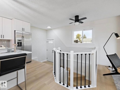 14736 122 Street, Edmonton, AB - Indoor