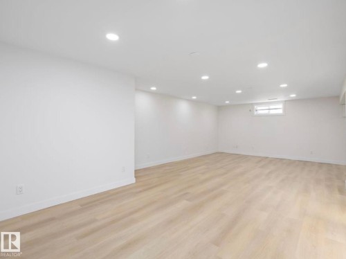 14736 122 Street, Edmonton, AB - Indoor