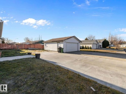 14736 122 Street, Edmonton, AB - Outdoor