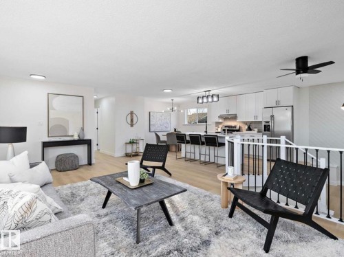 14736 122 Street, Edmonton, AB - Indoor Photo Showing Living Room