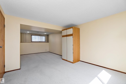 6736 31A Avenue, Edmonton, AB - Indoor Photo Showing Other Room