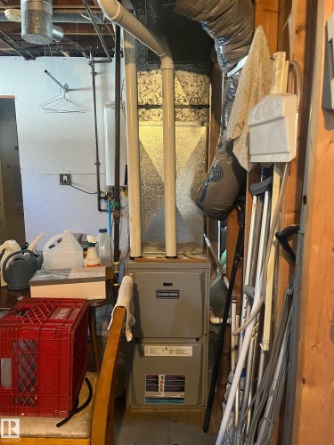 A modern furnace unit provides efficient heating for the property - 55131 Range Road 83, Rural Yellowhead, AB - Indoor Photo Showing Basement