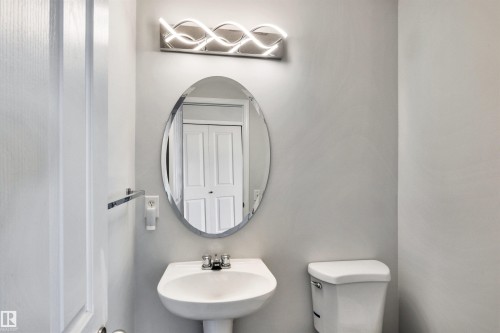 51 3075 Trelle Crescent, Edmonton, AB - Indoor Photo Showing Bathroom