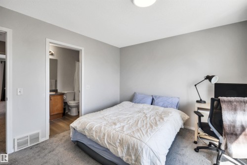 51 3075 Trelle Crescent, Edmonton, AB - Indoor Photo Showing Bedroom