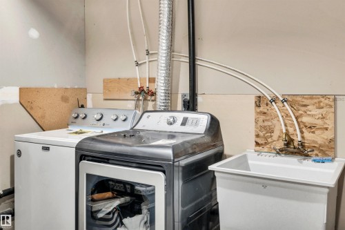 51 3075 Trelle Crescent, Edmonton, AB - Indoor Photo Showing Laundry Room