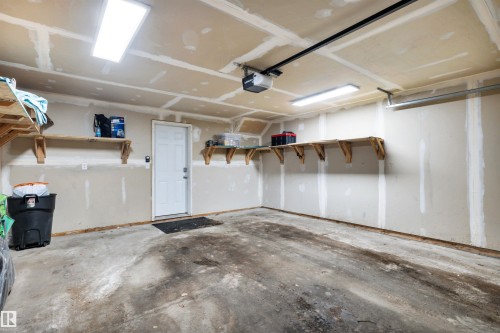 51 3075 Trelle Crescent, Edmonton, AB - Indoor Photo Showing Garage