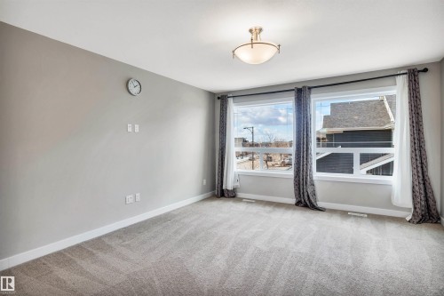 1461 Watt Drive, Edmonton, AB - Indoor Photo Showing Other Room