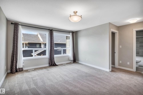 1461 Watt Drive, Edmonton, AB - Indoor Photo Showing Other Room