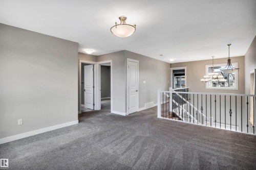 1461 Watt Drive, Edmonton, AB - Indoor Photo Showing Other Room