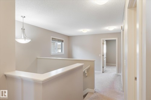 3217 11 Avenue, Edmonton, AB - Indoor Photo Showing Other Room