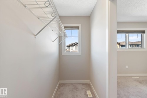 3217 11 Avenue, Edmonton, AB - Indoor Photo Showing Other Room